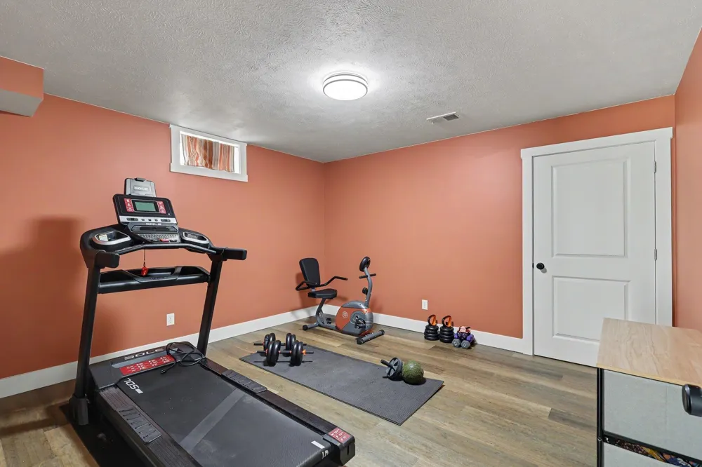 2581 Eagle Ridge Muskegon, MI 49444