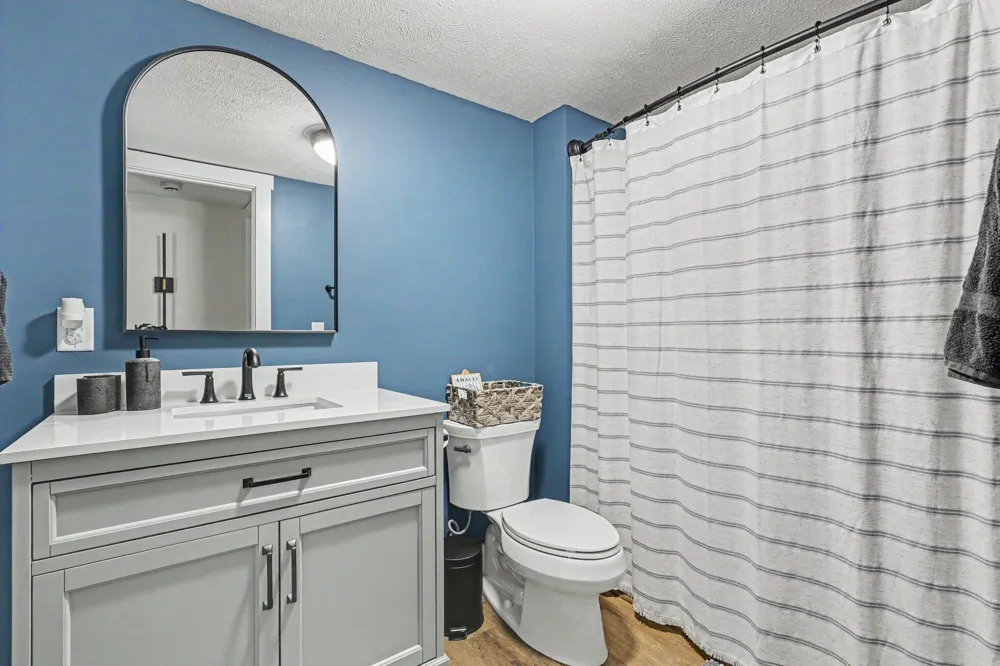 2581 Eagle Ridge Muskegon, MI 49444
