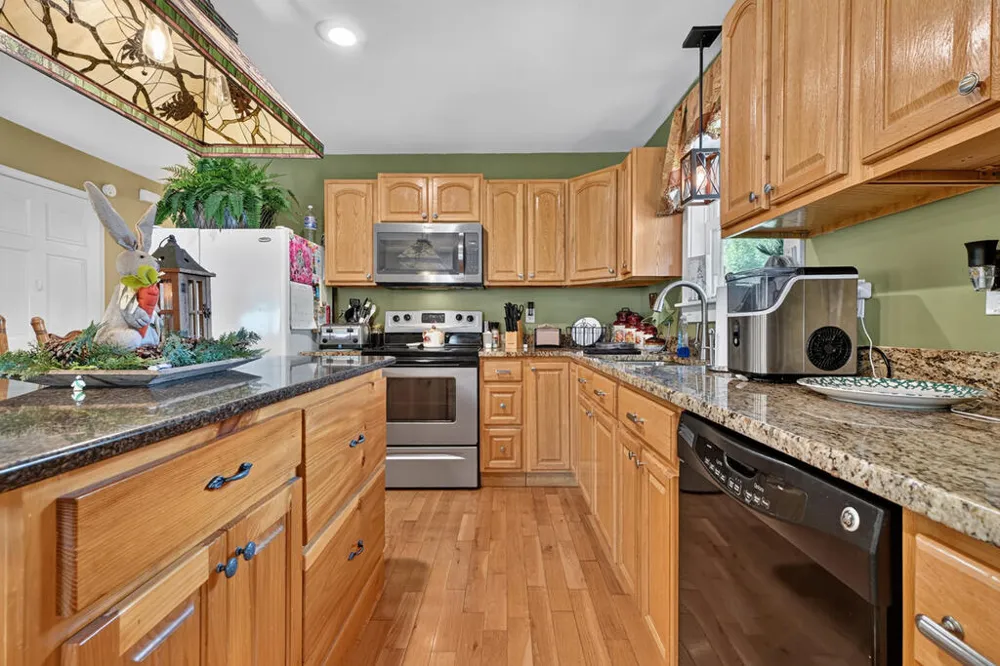 285 E Tennessee Avenue McCaysville, GA 30555
