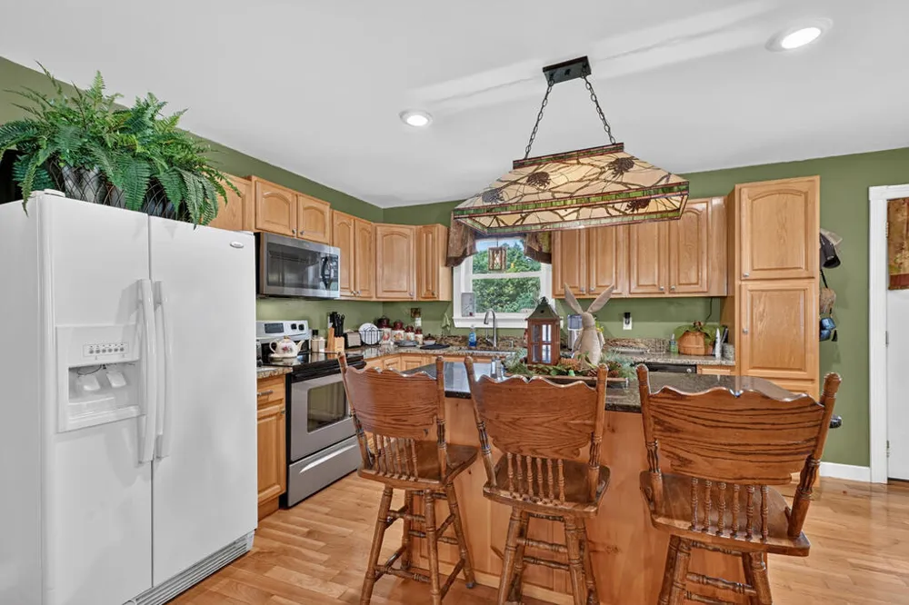 285 E Tennessee Avenue McCaysville, GA 30555