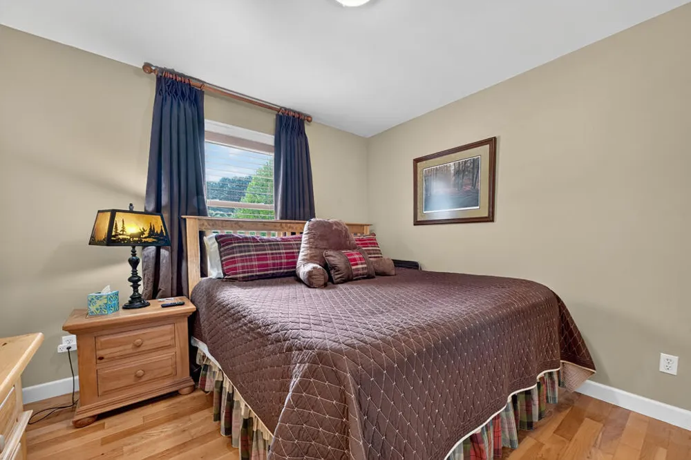 285 E Tennessee Avenue McCaysville, GA 30555
