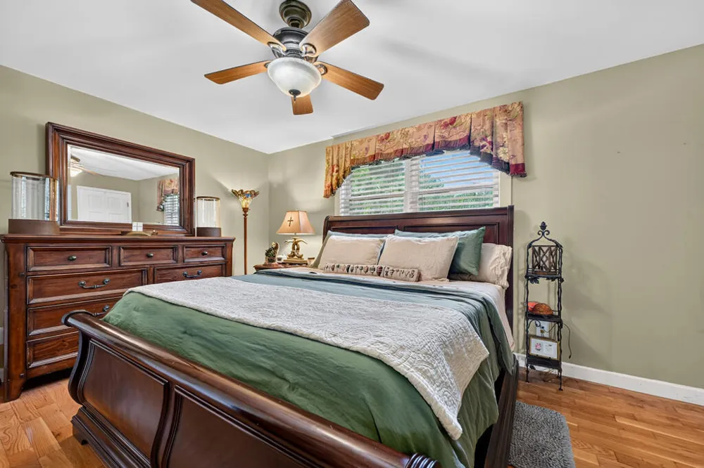 285 E Tennessee Avenue McCaysville, GA 30555