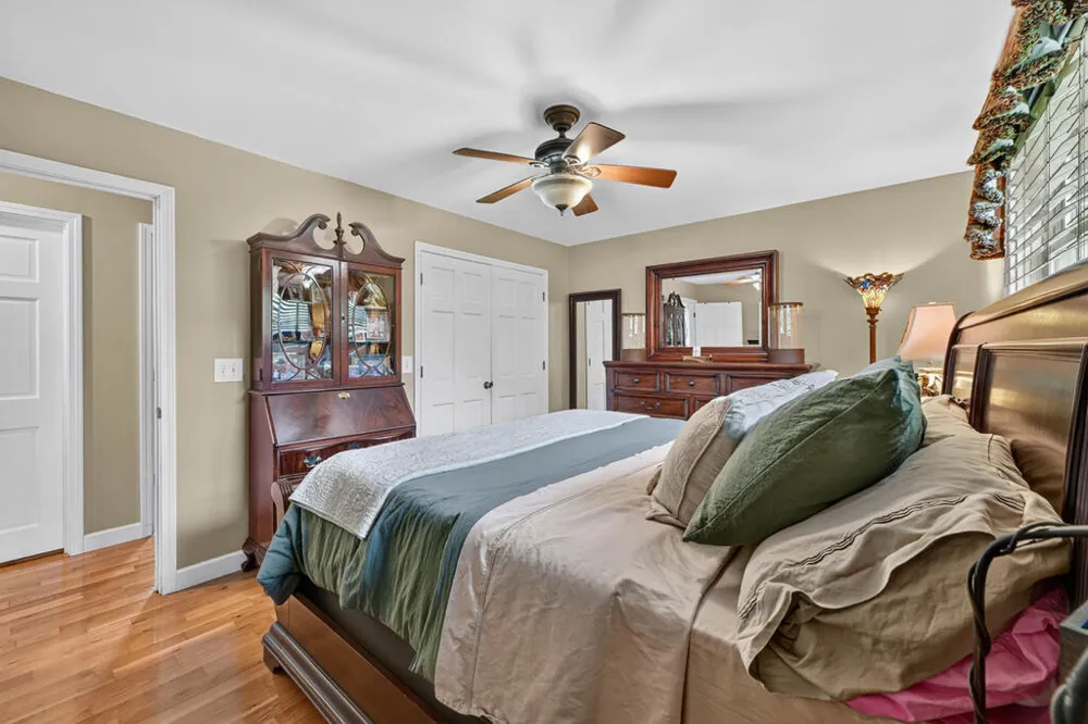 285 E Tennessee Avenue McCaysville, GA 30555