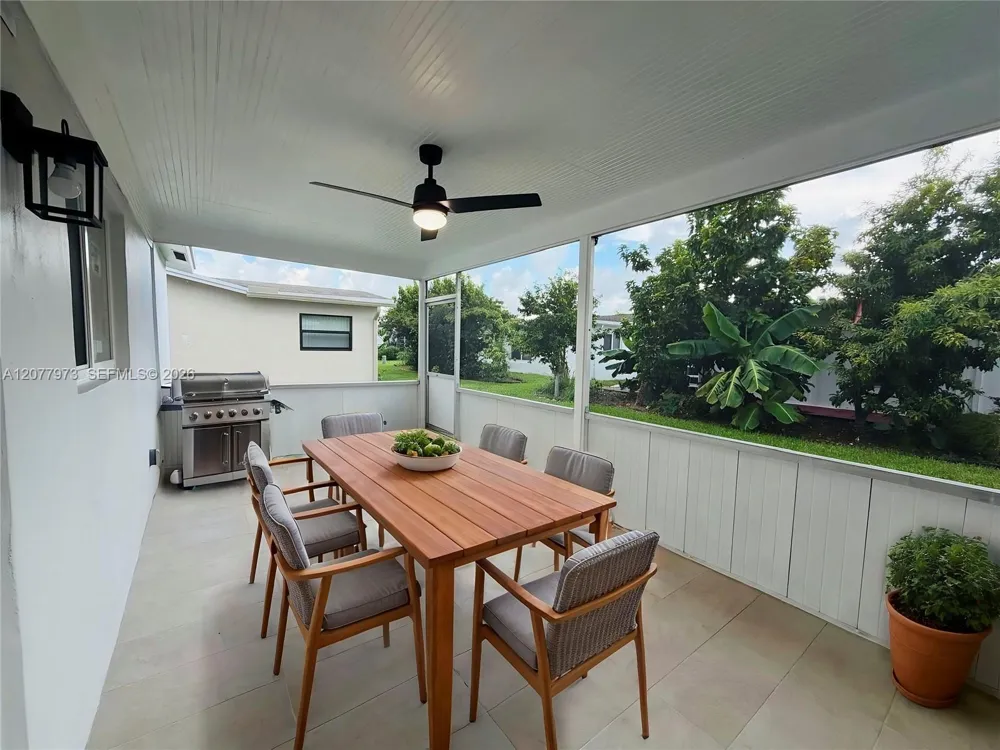720 NW 74th Way Margate, FL 33063