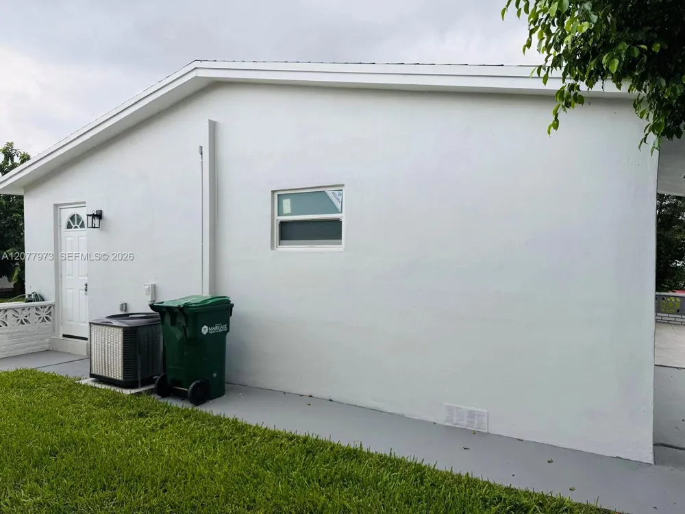 720 NW 74th Way Margate, FL 33063