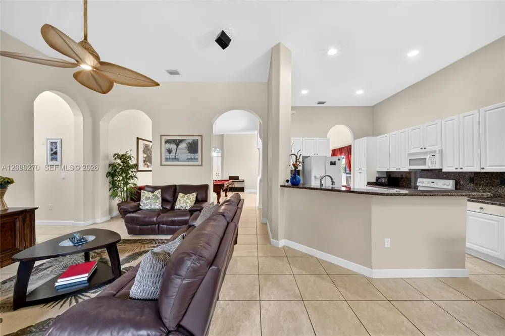 7548 SW 189th St Cutler Bay, FL 33157