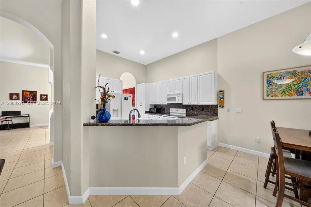 7548 SW 189th St Cutler Bay, FL 33157