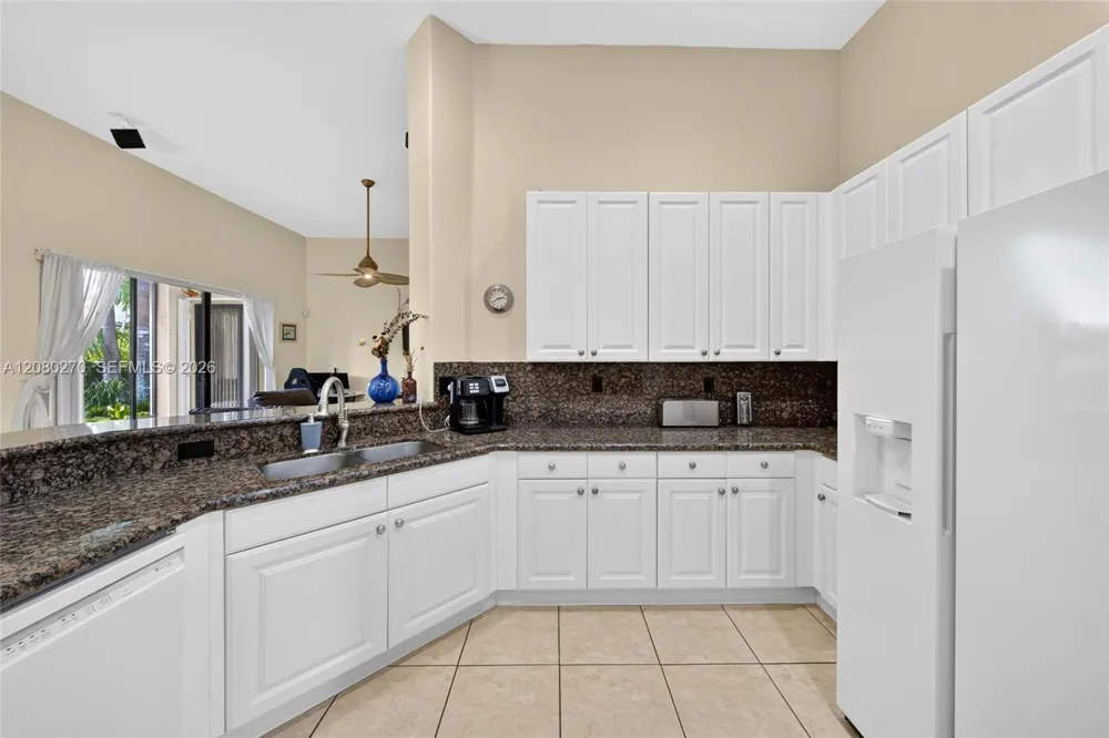 7548 SW 189th St Cutler Bay, FL 33157