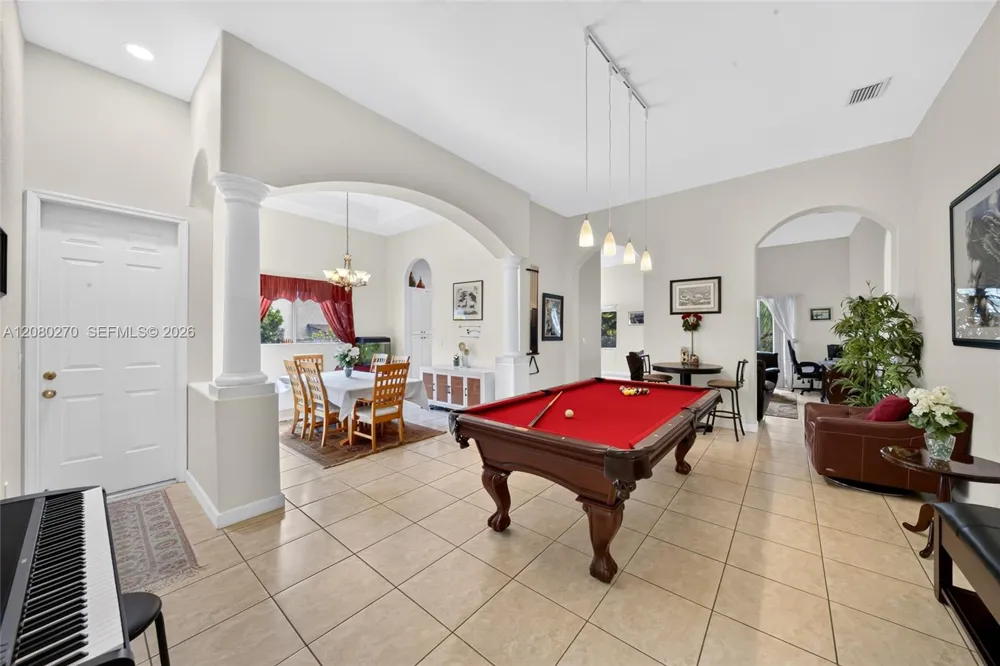 7548 SW 189th St Cutler Bay, FL 33157