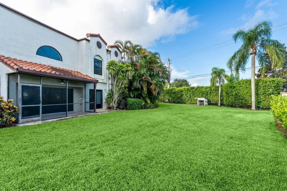 13538 FOUNTAIN VIEW BOULEVARD Wellington, FL 33414