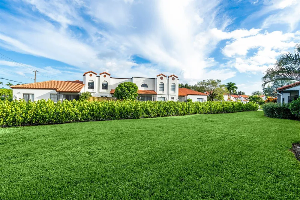 13538 FOUNTAIN VIEW BOULEVARD Wellington, FL 33414