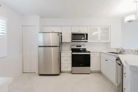 2217 Cypress Island Drive #508