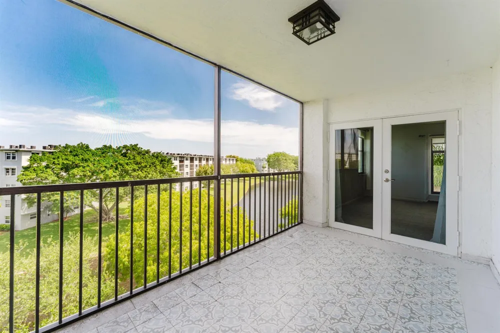 2217 Cypress Island Drive #508 Pompano Beach, FL 33069