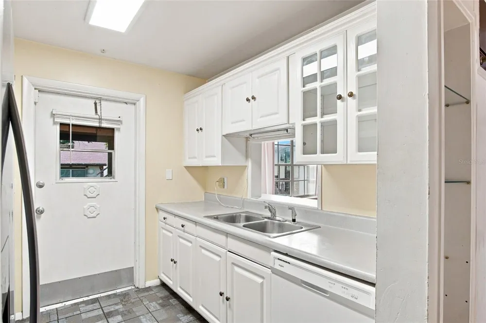 5419 HANSEL AVENUE #K12 Orlando, FL 32809