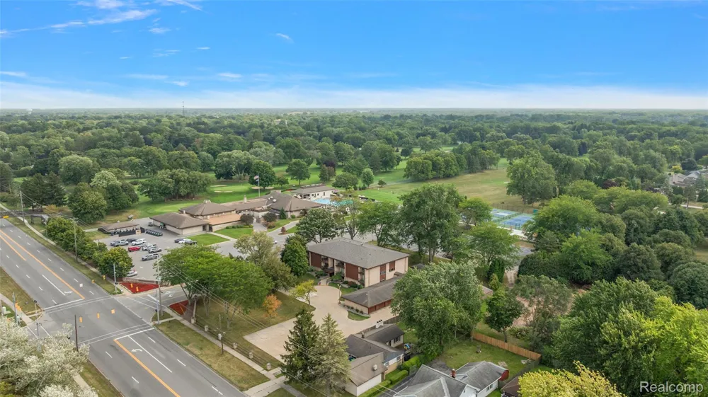 4515 Gratiot Road Saginaw Charter Township, MI 48638