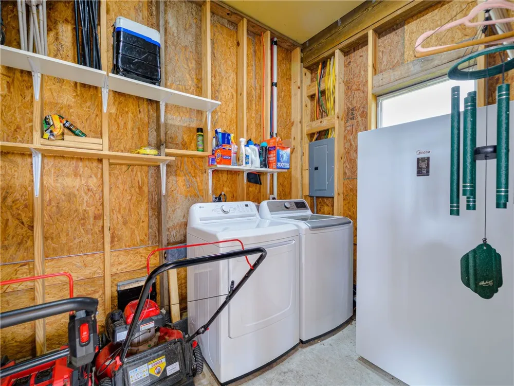 11 Bayview Loop Rockport, TX 78382