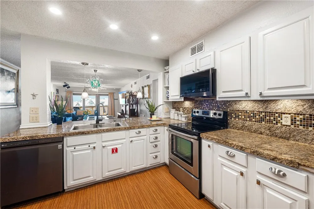 5973 State Highway 361 #305 Port Aransas, TX 78373