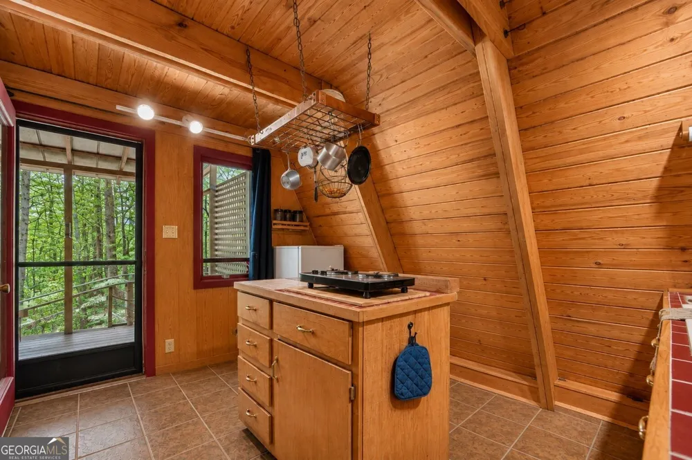 11296 Old Ccc Camp RD Chatsworth, GA 30705