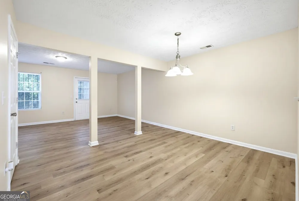 1934 Grove WAY Hampton, GA 30228