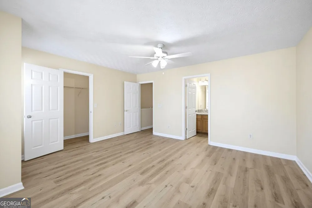 1934 Grove WAY Hampton, GA 30228