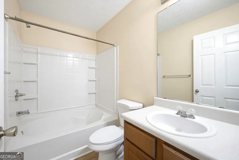 1934 Grove WAY Hampton, GA 30228