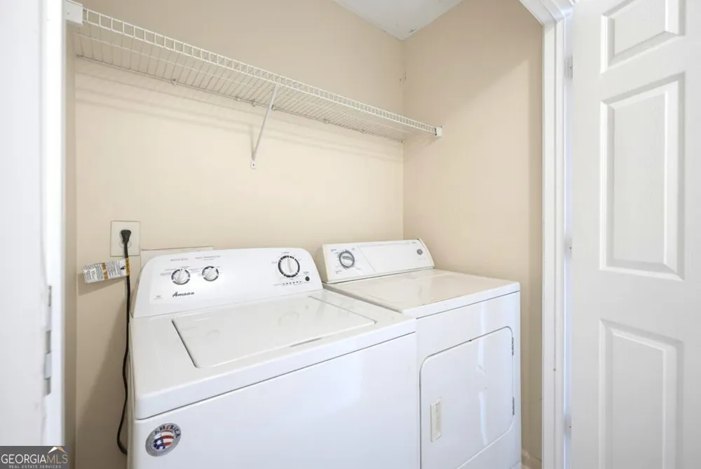 1934 Grove WAY Hampton, GA 30228