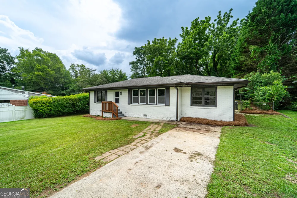 111 Woodhaven DR Jonesboro, GA 30236