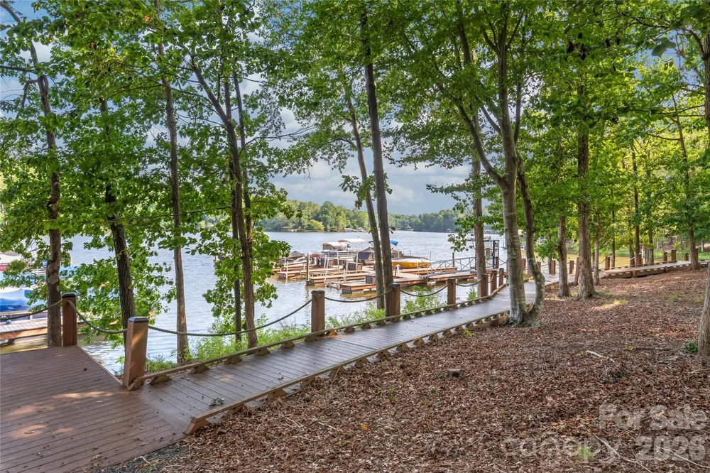 5703 Casper Drive Charlotte, NC 28214