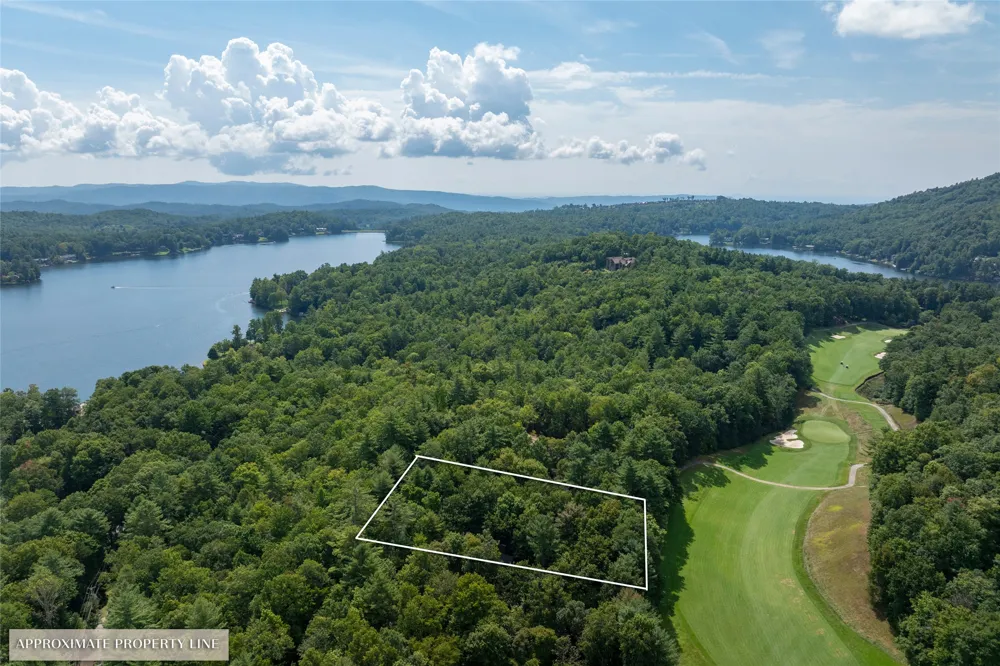 575 Seminole Way Lake Toxaway, NC 28747