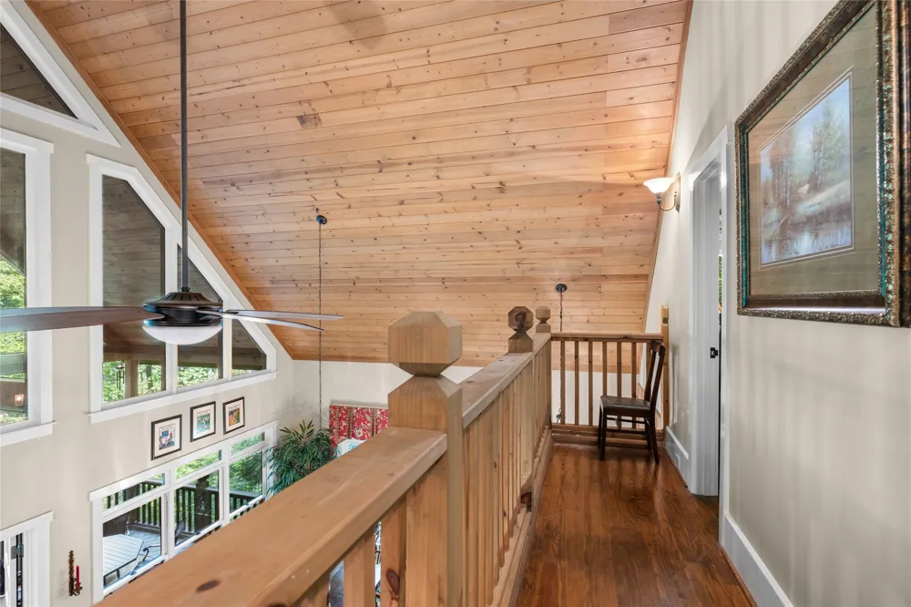 575 Seminole Way Lake Toxaway, NC 28747