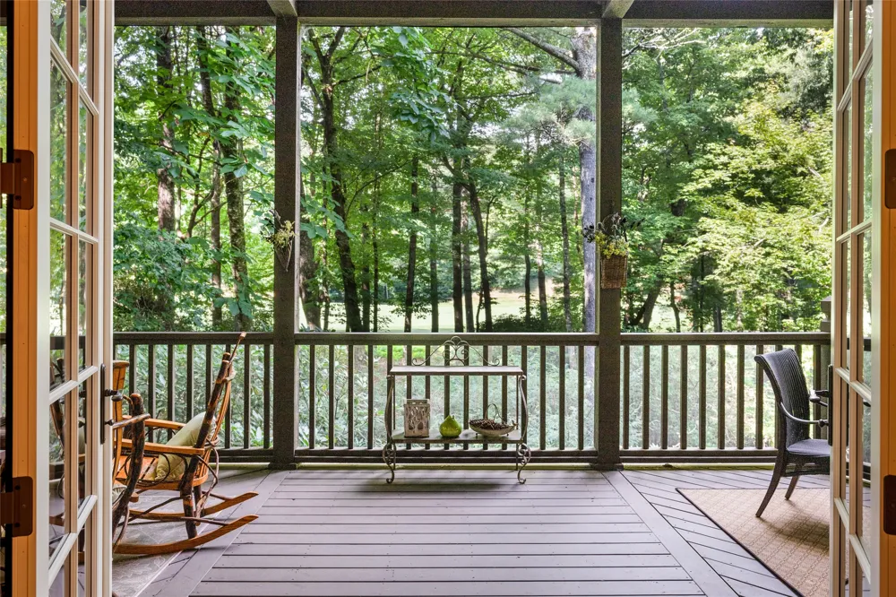 575 Seminole Way Lake Toxaway, NC 28747