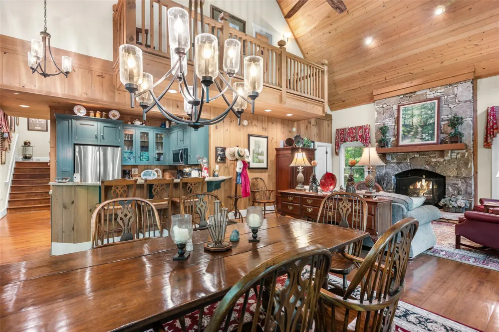 575 Seminole Way Lake Toxaway, NC 28747