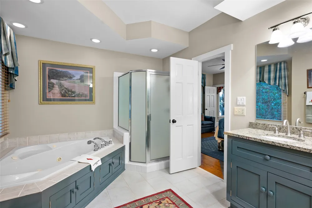575 Seminole Way Lake Toxaway, NC 28747