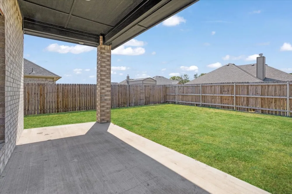 2132 Gabriel Drive Sherman, TX 75092