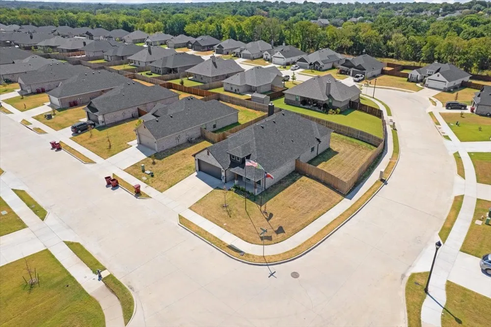2132 Gabriel Drive Sherman, TX 75092