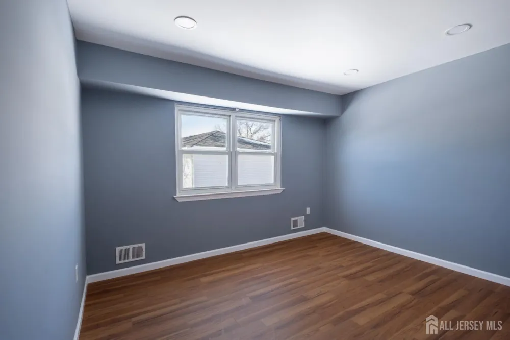 72-D Haven Drive #500 Old Bridge, NJ 07747