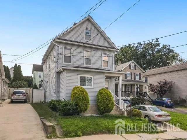 26 Dane Street Sayreville, NJ 08872