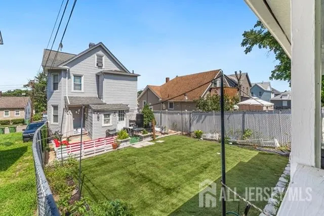 26 Dane Street Sayreville, NJ 08872