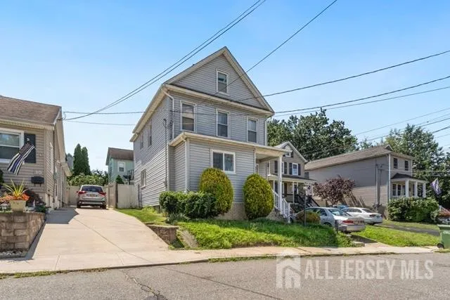 26 Dane Street Sayreville, NJ 08872