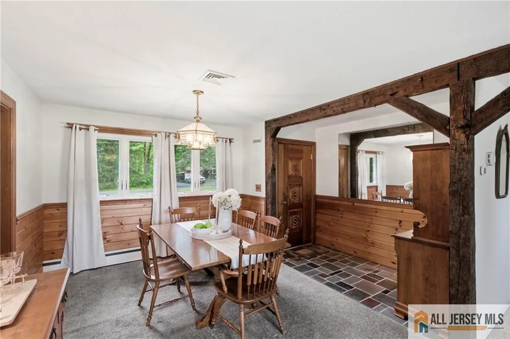 44 Burnt Hill Road Montgomery, NJ 08558