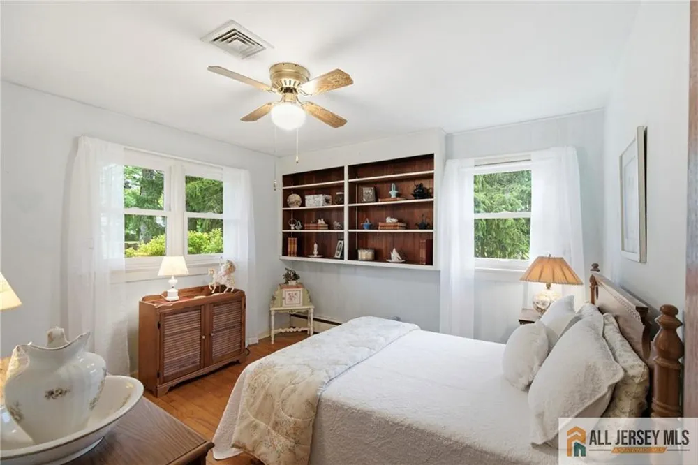 44 Burnt Hill Road Montgomery, NJ 08558