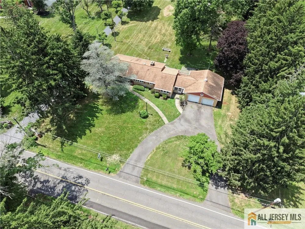 44 Burnt Hill Road Montgomery, NJ 08558