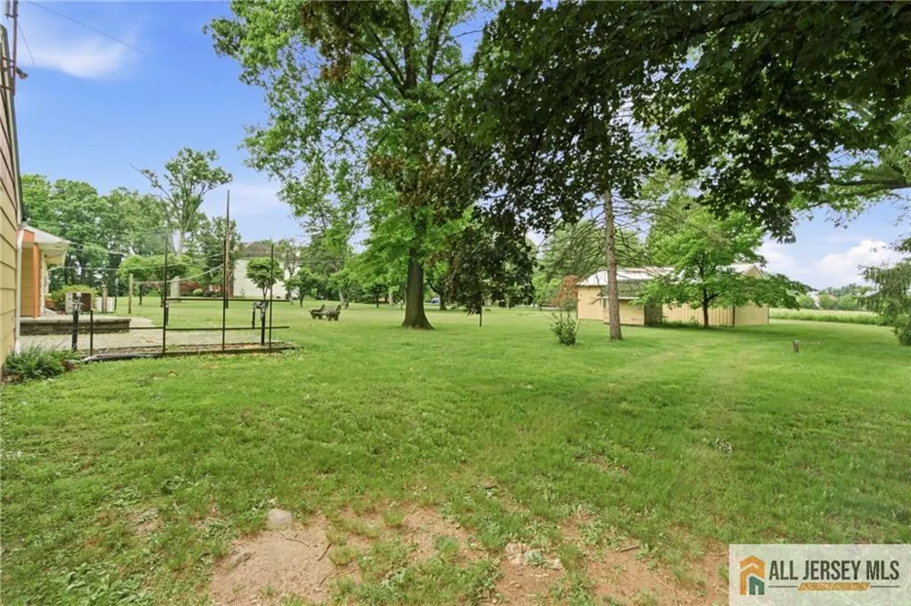 44 Burnt Hill Road Montgomery, NJ 08558