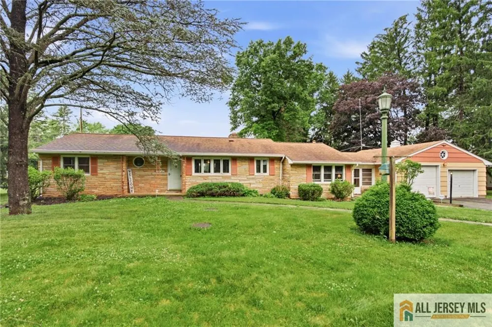 44 Burnt Hill Road Montgomery, NJ 08558