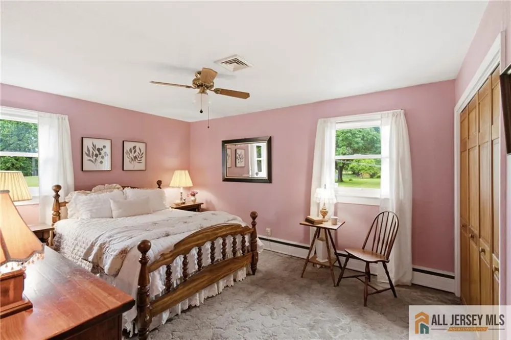 44 Burnt Hill Road Montgomery, NJ 08558