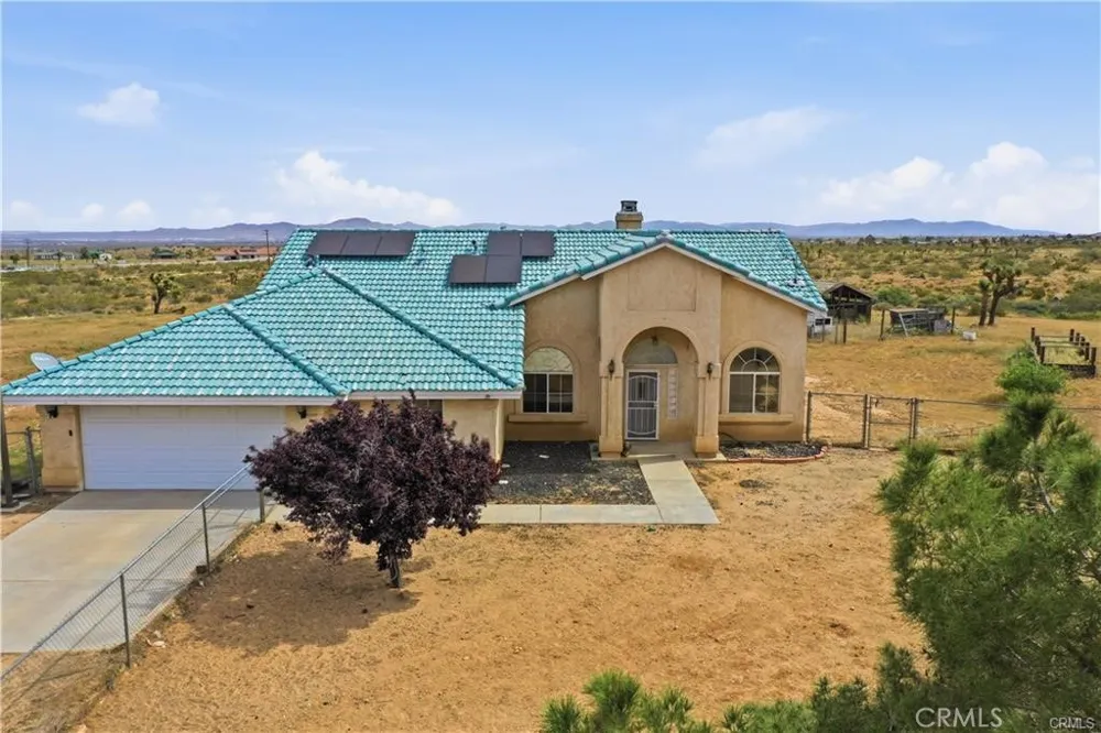 12035 Barbet Phelan, CA 92371