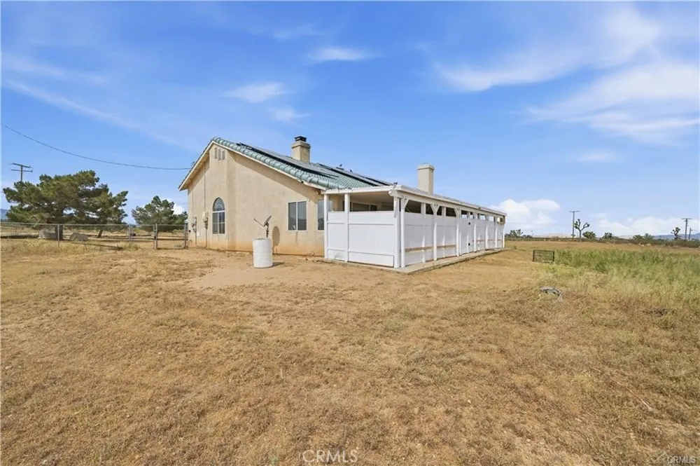 12035 Barbet Phelan, CA 92371