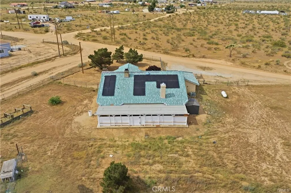 12035 Barbet Phelan, CA 92371