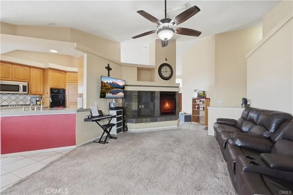 12035 Barbet Phelan, CA 92371
