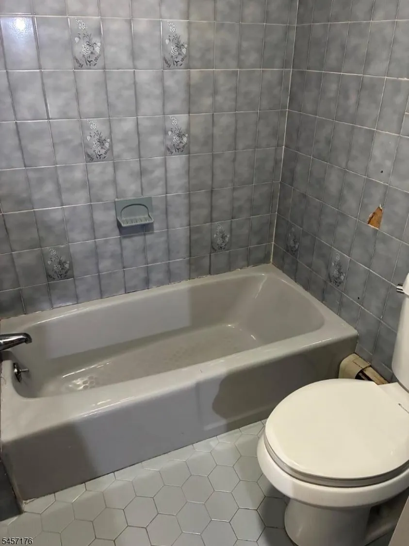 46 Lake St Belleville, NJ 07109